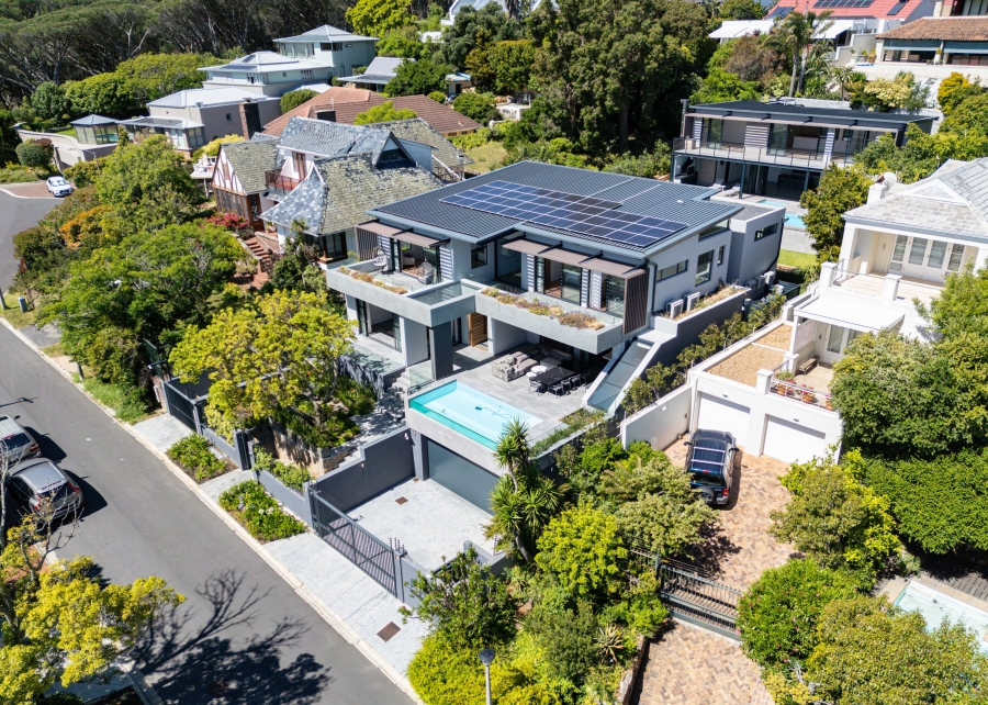 6 Bedroom Property for Sale in Camps Bay Western Cape